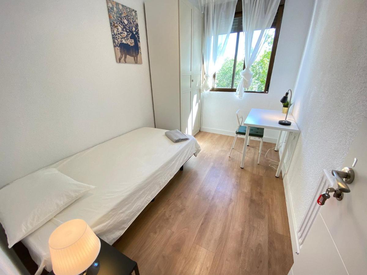Albufera 75 Hotell Madrid Eksteriør bilde